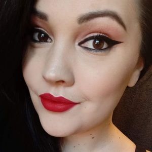 Meet your Posher, Alida